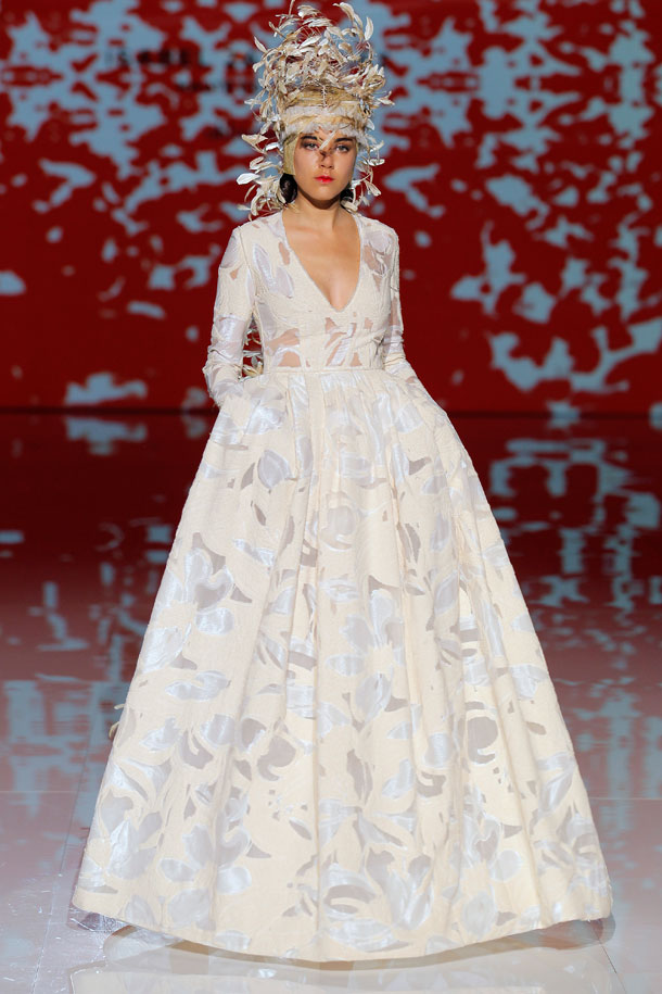 ilovebrides.pt Isabel Zapardiez 2018 Barcelona Bridal Fashion Week 2017